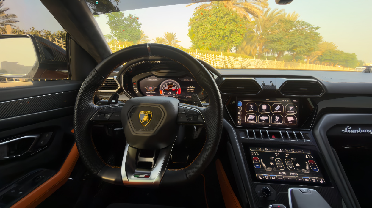 Rent Urus 2021 in Dubai